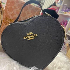 Meet your Posher, Yamy